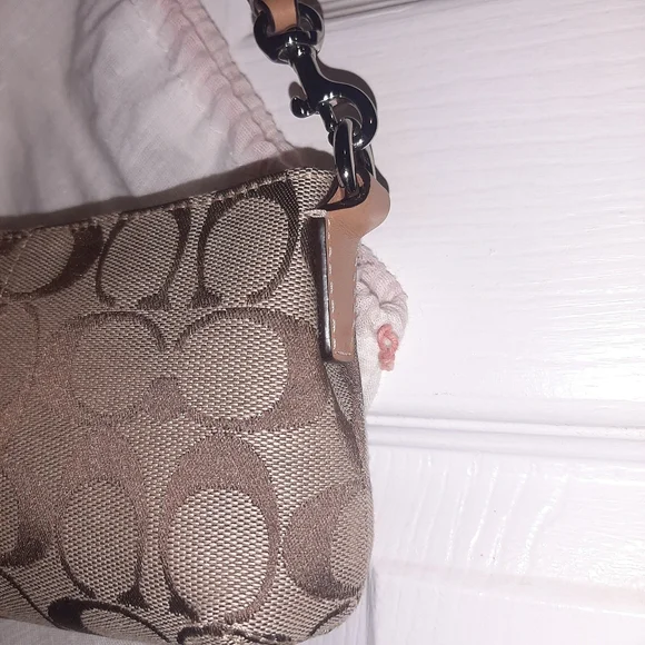 Coach Signature Mini Bag - Picture 4 of 8